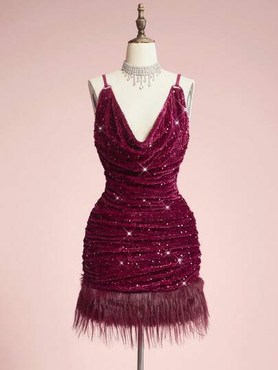 Vestido mini con volantes, parches de lentejuelas y dobladillo de piel sintética para mujer