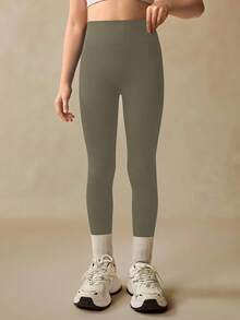 SHEIN Quần legging thể thao lưng cao liền mạch có gân cho bé gái tuổi teen - Quần legging mềm mại như làn da thứ hai, nhanh khô, thoáng khí, co giãn 4 chiều, dùng để chạy bộ, đạp xe, tập yoga, bóng chày, thường ngày, màu đen - Màu xanh Ô liu - Xem 4
