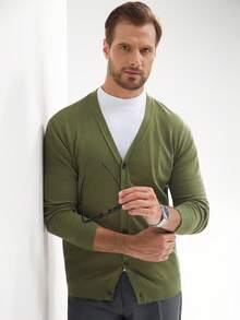 Manfinity CityGents Plus Size Men's Solid Color V-Neck Button Front Casual Long Sleeve Cardigan