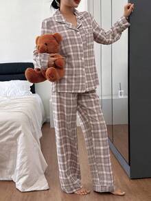 SHEIN 女士格子泡泡纹理翻领上衣和裤子睡衣套装，柔软舒适，格子图案，纽扣开襟，棕色，两件套，冬季服装 - 彩色 - 查看 6