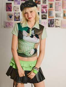 Shutterstock Y2Kool Áo polo crop top nữ màu xanh lá cây tương phản rực rỡ, phong cách Y2K, thời trang đường phố, phù hợp cho các bữa tiệc mùa thu/đông, ngày lễ, Giáng sinh, mặc hàng ngày. Áo thun nữ họa tiết hoạt hình Kawaii, phong cách Gyaru, thích hợp cho sinh nhật nữ mùa xuân, lễ hội hóa trang. - Nhiều màu - Xem 4