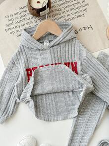 SHEIN طقم هوديي مطبوع بحرف جرافيك كاجوال محبوك وبنطلون خصر مطاطي للبنات الصغيرات - متعدد الألوان - مشاهدة 5