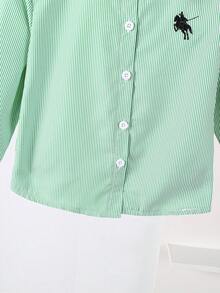 SHEIN 1 件女童翻领长袖纽扣条纹衬衫，正面绣有图案，秋季休闲上衣 - 綠色 - 查看 6