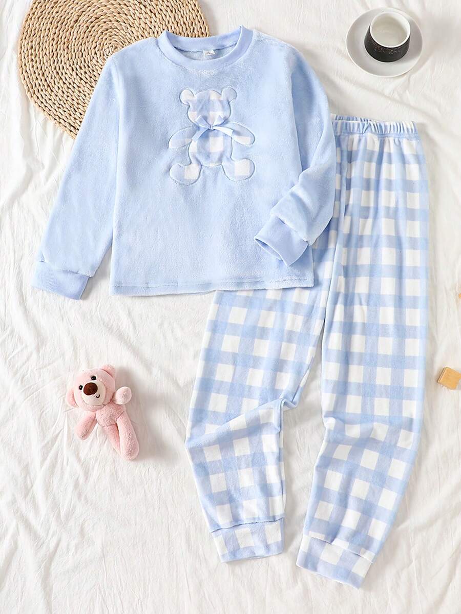 两件套女童休闲舒适粉白格子裤搭配毛绒长袖上衣，饰有小熊刺绣图案，秋冬家居服