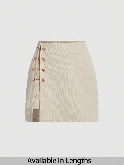 SHEIN PETITE CURVE Plus Size Solid Color Studded Decorated Fitted Skirt