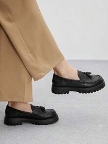 CUCCOO BIZCHIC 女士休闲厚底乐福鞋，舒适百搭，适合日常通勤和上学穿着。 - 黑色 - 查看 3