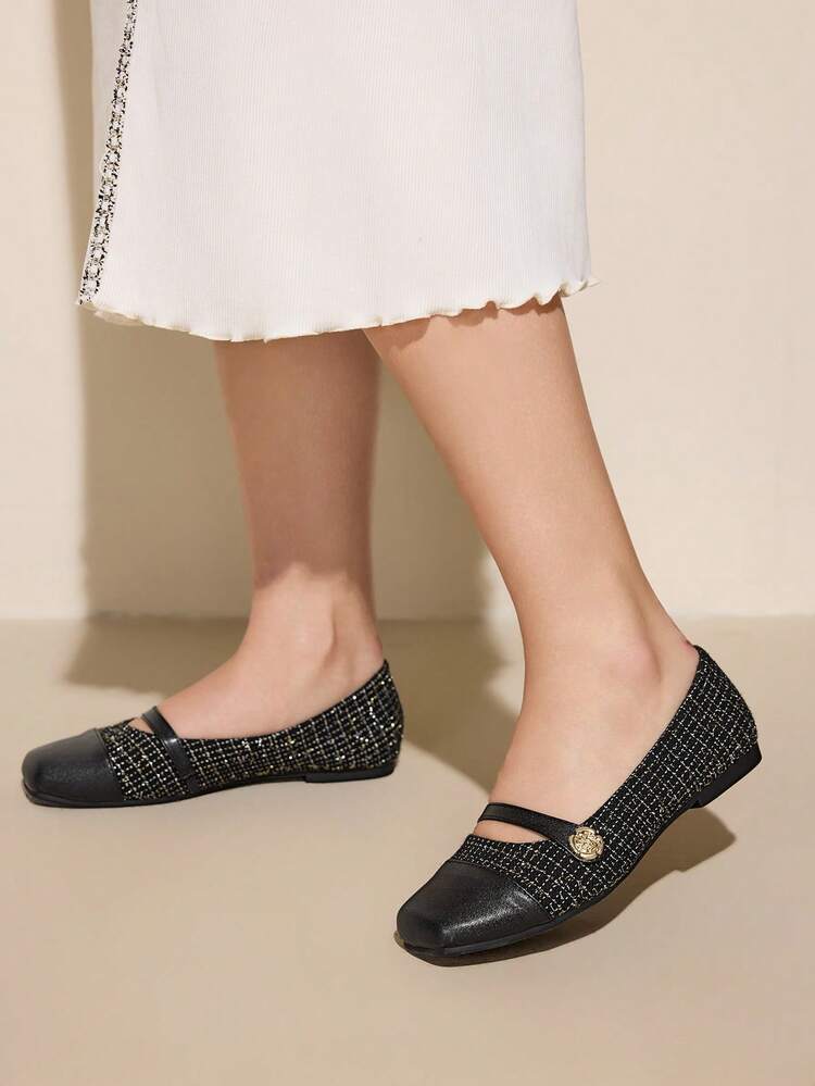 CUCCOO CURVES Wide Width Round Toe Black Knit Patchwork Flat Shoes, Fashionable Minimalist Comfortable Breathable Women Flat Mary Jane Shoes