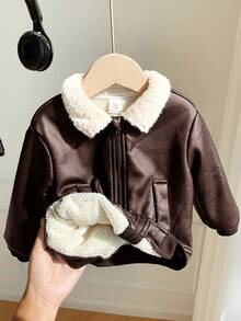 SHEIN 男婴休闲可爱街头风黑色PU皮革保暖长袖拉链外套，婴儿冬季服装 - 棕色 - 查看 3