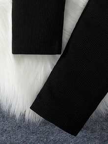 Elladie kids مجموعة تي شيرت بأكمام طويلة وطباعة قلوب وتنورة ليغنز للبنات الصغيرات، موسم الربيع/الخريف، 2 قطعة - كاكي - مشاهدة 6