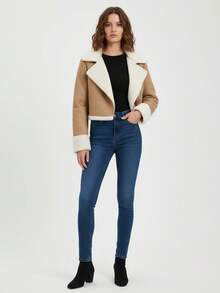 Chamarra Casual Negra con Detalles de Borrego y Corte Moderno - Beis - Ver 3