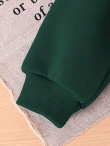 SHEIN Playful Pals Baby Boy Solid Color Zip-Up Sweatshirt And Drawstring Waist Pants Set, A Comfortable Outfit Suitable For Autumn And Spring Seasons. This Set Is Versatile And Durable, Suitable For Various Occasions Daily Life, Keeping Them Fashionable And Comfortable In The Transitional Seasons. - Green - View 4