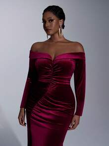 Aureia فستان أنيق فاخر من الفلفت الكوري باللون البرغندي، كتف مكشوف، أكمام طويلة، مطوي من الجانب، شق عالي، ذيل سمكة مع ذيل، مناسب لحفلات المساء، حفلات العزاب، المواعدة، الحفلات الراقصة، الزفاف، والمناسبات الرسمية