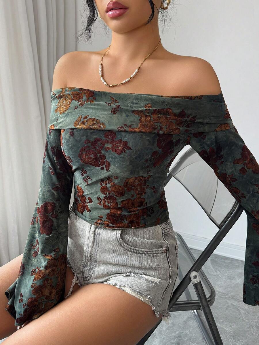 Selianne Áo crop top dệt kim ombre họa tiết hoa lệch vai gợi cảm mới, áo thun ngắn tay bồng hở vai cho nữ - màu xanh lá - Xem 1