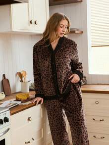 Doze Lane Women's Autumn/Winter Cozy Leopard Print Contrast Color Top & Pants Fluffy Pajama Set, Plus Size Leopard Print Pajama Set Brown Pj Set - Multicolor - View 4