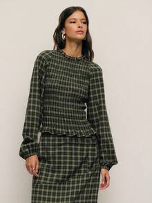 Nöista 这款两件套格子套装包含一件长袖衬衫和一条配套半身裙，裙腰处饰有荷叶边，打造优雅正式的造型，非常适合女性春假穿着，轻松实现从办公室到晚宴的转换，以及在派对、生日聚会和优雅庆典等场合展现精致造型。 - 綠色 - 查看 5