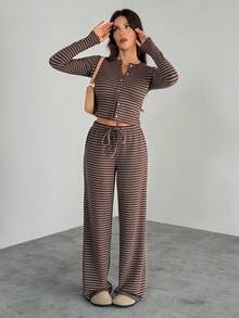 SHEIN Tall Bộ 2 món - Áo hoodie tay raglan màu đen dáng rộng có lớp lót giữ nhiệt và quần nỉ ống rộng màu nâu dành cho nữ. Bộ đồ hai mảnh kẻ sọc màu nâu. - màu nâu - Xem 10