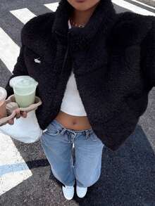 SHEIN EZwear Áo khoác ngắn màu đen dành cho nữ, có lớp lót, cổ lông và họa tiết thêu, thích hợp cho mùa đông. - màu đen - Xem 6