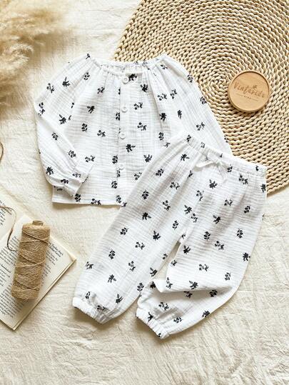 SHEIN Vintaside Kids 2pcs Baby Girls' Ditsy Floral Ruffled Crew Neck Raglan Lantern Sleeve Long Sleeve Shirt & Elastic Waist Pants Set-Classic, Elegant, Delicate Pleated Crinkle Texture, Timeless Solid White, Exquisite, Comfortable, And Breathable. Dreamy, Cute, Fairy-Like, Elegant, Casual, Fashionable, Versatile, Vintage, Countryside Style. Perfect For Summer Outings, Beach Trips, Daily Wear, Travel, Outdoor Activities, Vacations, Shopping, Birthday Parties, Evening Events, Performances, Weddings, Christenings, Opening Ceremonies, And Casual Occasions. Perfectly Complements Spring, Summer, Autumn, And Winter Outfits. Baby Casual Sets Baby Set Autumn Winter Season Toddler Co Ord Toddler Linen Set Puffed Sleeve Baby Outfit