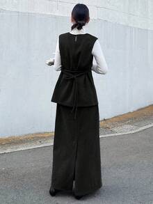 FRIFUL 女士羊毛背心和纯色收腰A字裙两件套 - 黑色 - 查看 4