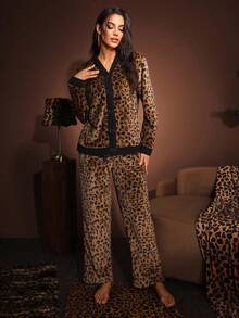 SHEIN 女士舒适豹纹撞色蓬松长袖上衣和裤子睡衣套装，秋冬棕色女士豹纹睡衣套装 - 彩色 - 查看 4