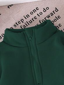 SHEIN Playful Pals Baby Boy Solid Color Zip-Up Sweatshirt And Drawstring Waist Pants Set, A Comfortable Outfit Suitable For Autumn And Spring Seasons. This Set Is Versatile And Durable, Suitable For Various Occasions Daily Life, Keeping Them Fashionable And Comfortable In The Transitional Seasons. - Green - View 5