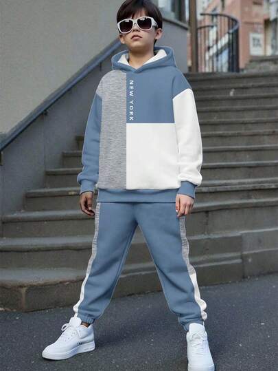2件套青少年男童休闲宽松舒适长袖连帽衫和长裤套装，适合秋冬季节穿着，经典撞色拼接印花，经典纽约城市名称印花