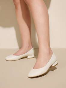 CUCCOO CURVES Women's Fashion Versatile Elegant Commuter Wide Fit High Heels