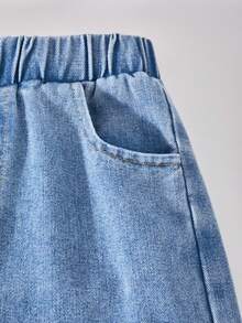 SHEIN Explorewe 3pcs Set: Tween City Name Print Cropped Hoodie, Simple Shoulder Strap Camisole, And Distressed Wide-Leg Jeans - Brown - View 6