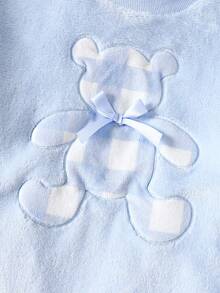 两件套女童休闲舒适粉白格子裤搭配毛绒长袖上衣，饰有小熊刺绣图案，秋冬家居服