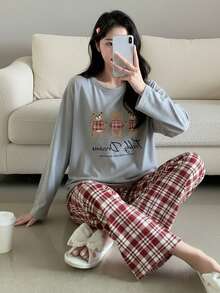 少女两件套睡衣套装 - 灰色长袖小熊图案上衣和酒红色/白色格子裤，舒适家居服 - 灰色 - 查看 3
