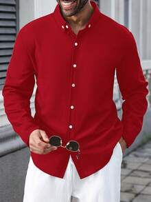 Manfinity Homme Áo sơ mi nam cỡ lớn màu trơn dáng regular fit tay dài cài cúc phía trước màu đỏ tía, áo sơ mi nam màu đỏ, áo sơ mi nam họa tiết đỏ, áo sơ mi nam màu đỏ cài cúc. - Đỏ - Xem 3