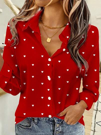 Camisa feminina com estampa de corações em estilo casual e minimalista - Ideal para o outono e inverno, e perfeita para o Dia dos Namorados.