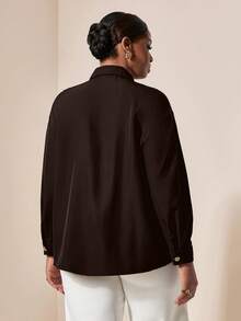 EMERY ROSE Plus Size Black Shirt With Elegant Metal Decor Button - Brown - View 2