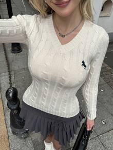 CovetEZ Women's Casual V-Neck Long Sleeve Knit Sweater With Knight Pattern And Stripes, Autumn/Winter Casual Everyday Wear Minimalist Style Sweater,Tops For School In Fall/Winter