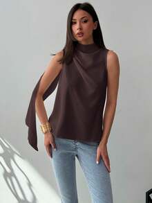 Aloruh Minimalist Commuter Sleeveless Ruched H-Line White Woven Blouse For Women, Spring/Summer - Coffee Brown - View 4