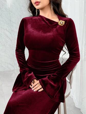 Feyla Elegant sammetsklänning med hög midja och nischad midja