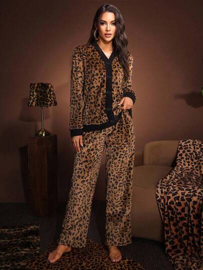 SHEIN Women's Cozy Leopard Print Colorblock Fluffy Long Sleeve Top & Pants Pajama Set, Autumn/Winter Brown Pajama Sets For Women Leopard Print Pajama Set