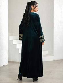 Al Najma V-Neck Embroidered Contrast Trim Elegant Velvet Dress - Green - View 5