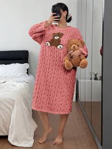 SHEIN 加大码梦幻可爱小熊刺绣舒适长袖睡衣，蓬松冬季款