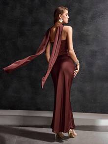 MOTF Soiréza 优雅的露肩无肩带缎面天鹅绒拼接胸衣，配有可拆卸腰带；精致的三件套正式礼服，鱼尾裙摆，适合仪式、宴会等场合。 - 棕色 - 查看 4