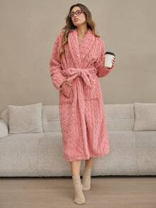 HautHeat 女士纯色蓬松保暖浴袍 - 粉色 - 查看 4
