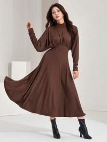 女士褶裥A字连衣裙，适合都市通勤 - 咖啡 - 查看 3