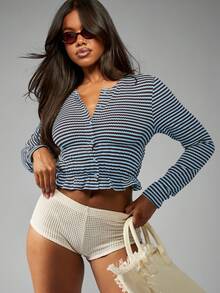 MISSGUIDED Women Striped Long Sleeve Button Front Cropped Top With Ruched Hem Detail V Neck Ribbed Knit Casual Pullover Fall Winter Layering Piece - Blue - View 4