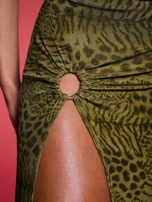 Normani Vestido circular de mujer con cuello drapeado, abertura lateral y estampado animal - Verde - Ver 5
