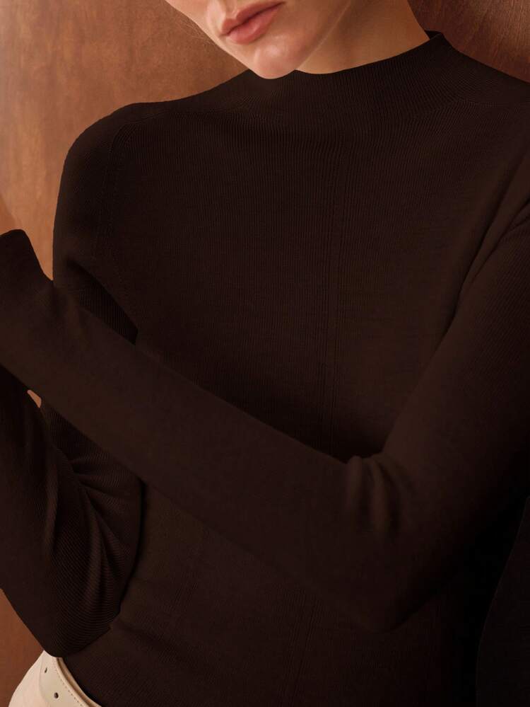 WOOL MOCK NECK SEAMLESS SWEATER