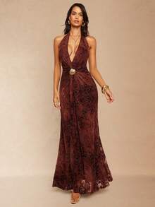 Silquee 复古棕色扎染渐变花卉植绒深V性感露背金属贝壳装饰系带优雅长裙，无袖设计，适合情人节、圣诞节、万圣节、约会、外出、夜店派对、优雅派对、鸡尾酒会、活动等场合。 - 棕色 - 查看 6