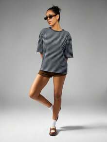 MISSGUIDED Oversized Striped T-Shirt For Women Casual Loose Fit Short Sleeve Top Summer Spring Everyday Wear - Navy Blue - View 3