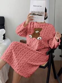 SHEIN 加大码梦幻可爱小熊刺绣舒适长袖睡衣，蓬松冬季款