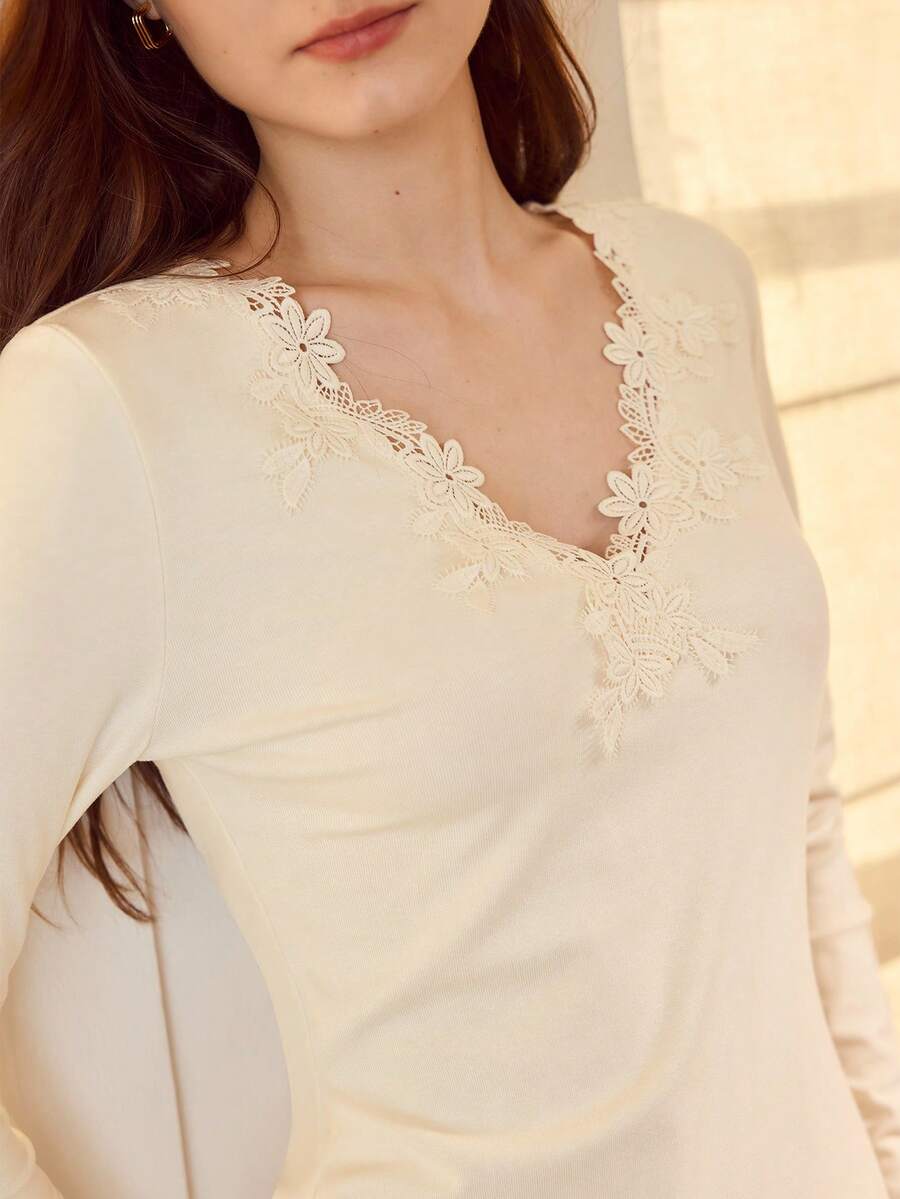 MOTF PREMIUM CONTRAST GUIPURE LACE LONG SLEEVE T-SHIRT - Apricot - View 2