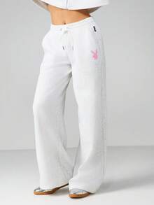 Missguided x Playboy Pantalon de jogging ample à cordon de serrage pour femmes, vêtements de détente casual avec imprimé logo, pantalon confortable pour tous les jours - Gris - Voir 6